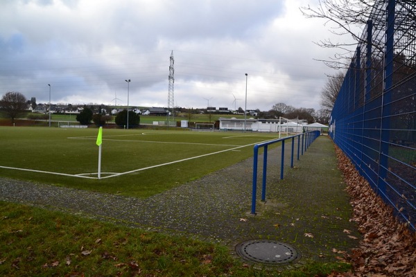 Sportplatz An der Teichwiese - Mayen-Alzheim