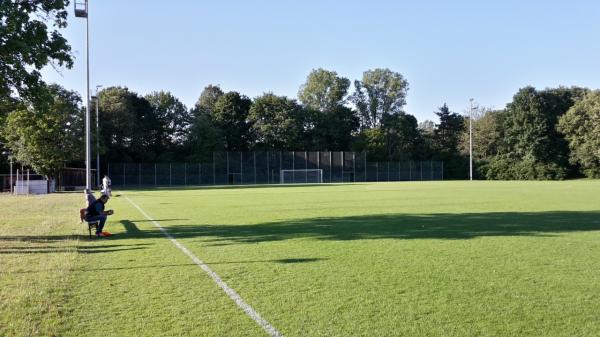 Bezirkssportanlage Bert-Brecht-Allee Platz 2 - München-Neuperlach