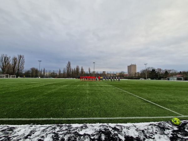 Stadion MOSiR w Turzyn Szczecin Boisko obok - Szczecin