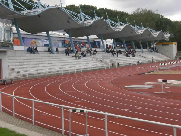 Rostocker Leichtathletikstadion im Sportforum - Rostock-Hansaviertel