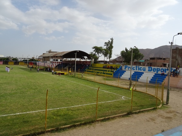 Estadio Municipal Juan de Dios Bolivar - Guadalupe