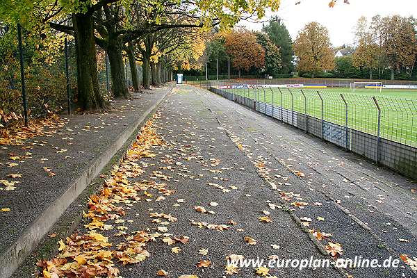 Stadion am Hermann-Löns-Weg - Solingen-Ohligs