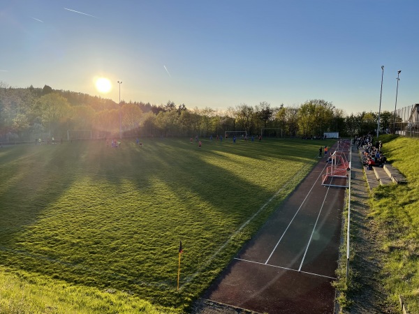 Sportgelände Rotes Knie Platz 2 - Cleebronn