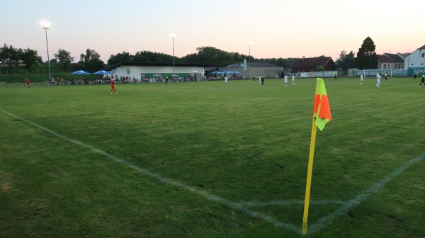 Sportplatz Hausbrunn - Hausbrunn