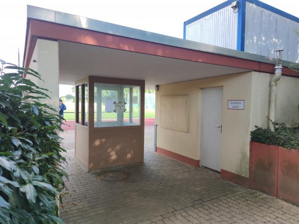 Rudolf-Harbig-Stadion - Bruchköbel
