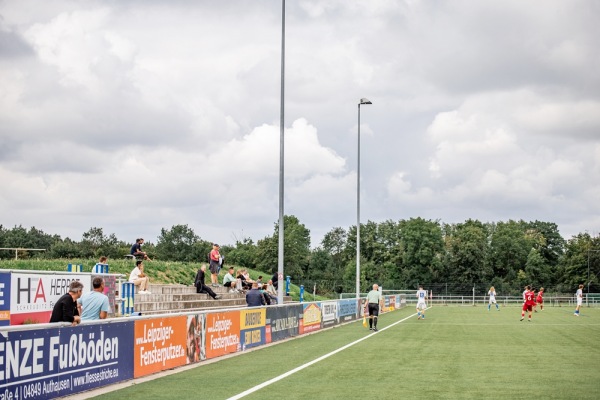 Bruno-Plache-Stadion Nebenplatz 1 - Leipzig-Probstheida