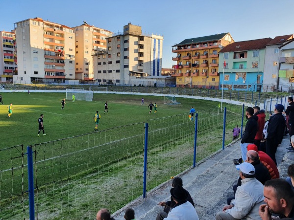 Stadiumi Gjorgji Kyçyku - Pogradec
