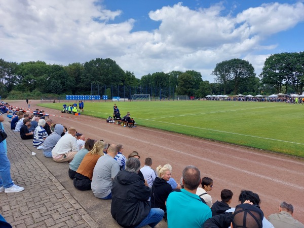 Bezirkssportanlage Westender Straße Trainingsplatz I Profis - Duisburg-Meiderich