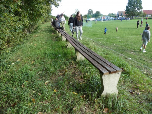 Boisko w Piersnie - Piersno