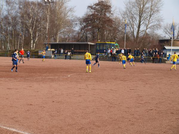 Sportplatz Cathostraße - Essen/Ruhr-Bergeborbeck