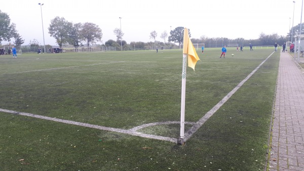 Fritz-Latendorf-Stadion B-Platz - Eutin-Fissau