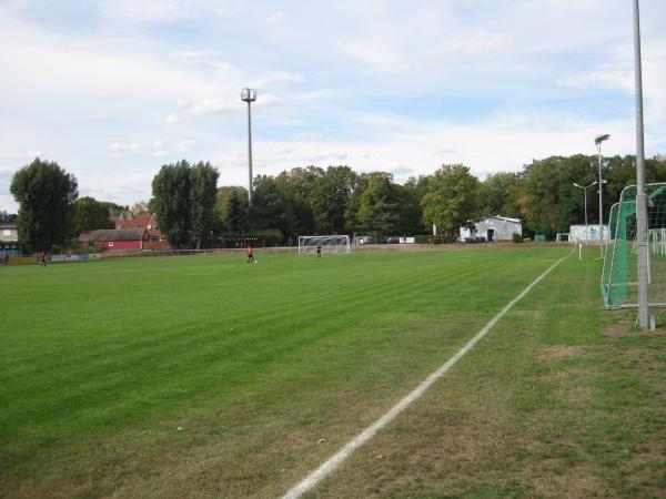 Sportplatz am Alten Kanal 2 - Burg bei Magdeburg-Niegripp