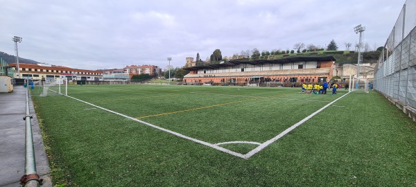 Campo de Fútbol de Etxebarri Futbol Zelaia - Echévarri (Etxebarri), PV