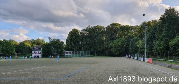 Sportzentrum Steigwald Platz 2 - Leonberg-Warmbronn