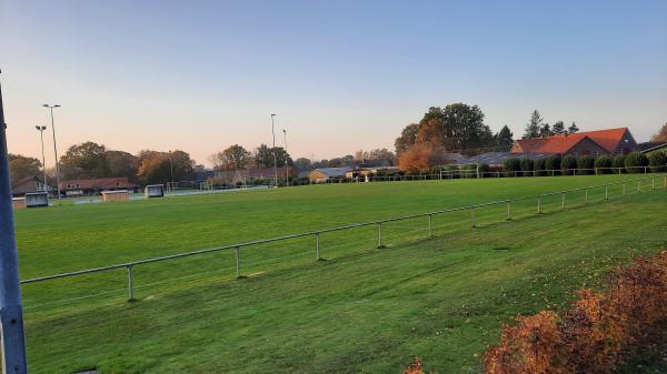 Loge-Stadion Nebenplatz - Kutenholz-Mulsum