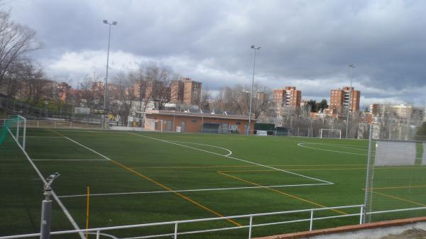 Campo de Fútbol Castroserna - Madrid, MD