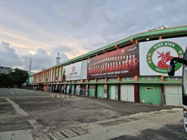 Sân vận động Quy Nhơn (Quy Nhon Stadium) - Qui Nhơn