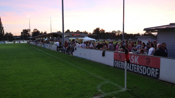 Sportplatz Oberwaltersdorf - Oberwaltersdorf