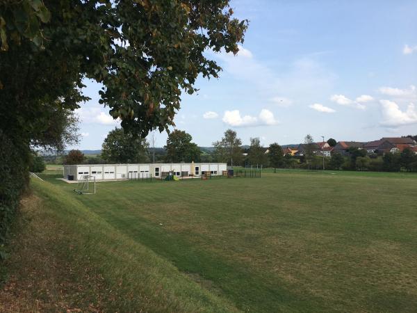 Sportanlage an der Schule - Ahorntal-Kirchahorn