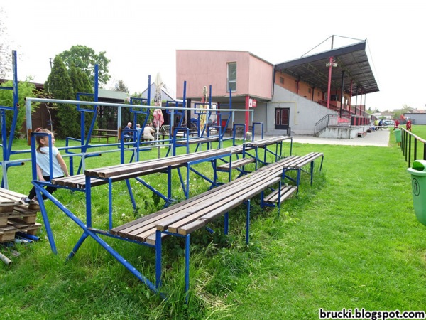 Futbalové ihrisko Hrnčiarovce nad Parnou - Hrnčiarovce nad Parnou
