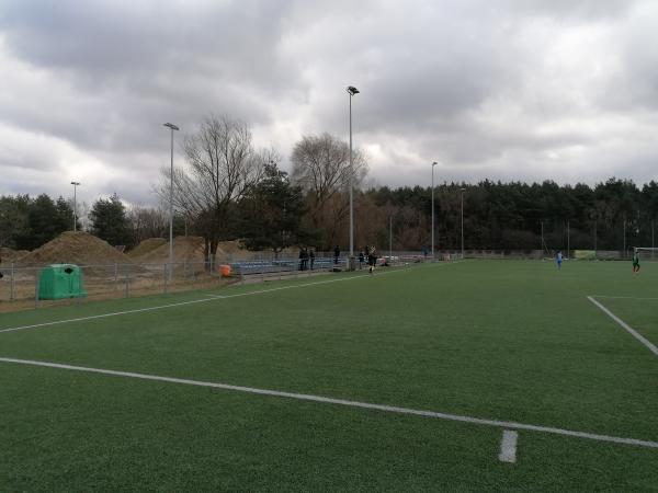 Stadion w Milanówek obok 2 - Milanówek
