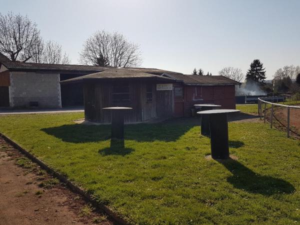 Sportplatz an der Mehrzweckhalle - Wölfersheim-Berstadt