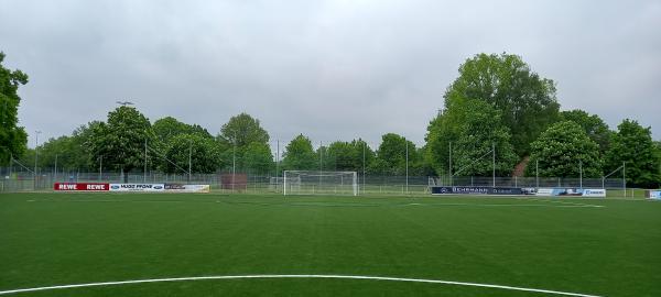 Edmund-Plambeck-Stadion Nebenplatz 1 - Norderstedt-Garstedt