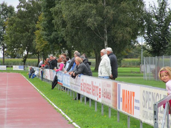 Stadion Tratteilstraße - Mering