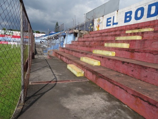 Estadio Municipal Santa Lucía Cotzumalguapa - Cotzumalguapa