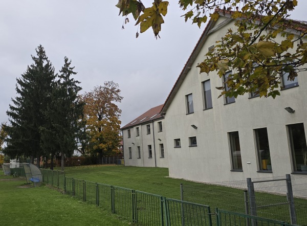 Stadion Miejski w Chojnowie obok - Chojnów