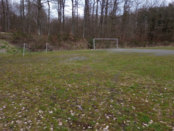 Sportplatz an der Jugendherberge - Grävenwiesbach