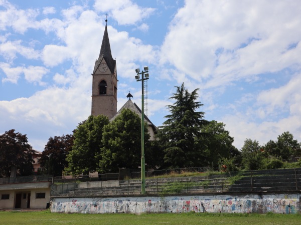Campo Sportivo di Romeno - Romeno