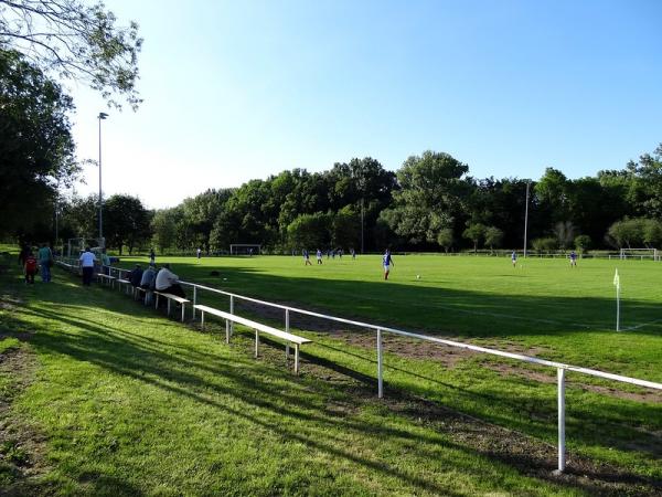 Sportanlage am Schloßpark - Petersberg/Saalekreis-Ostrau