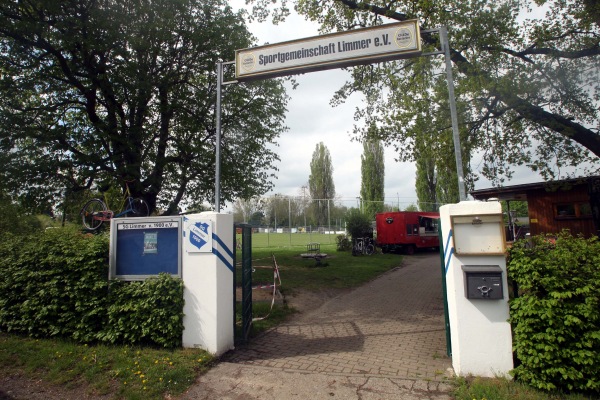 Sportanlage am Volksbad - Johannes-Kuhnert-Platz - Hannover-Limmer
