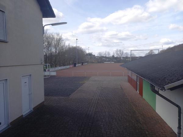 Sportplatz Im Hahnstück - Girkenroth