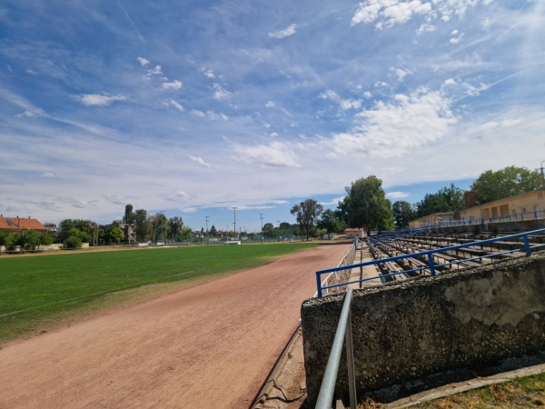 Honvéd sporttelep - Kiskunfélegyháza