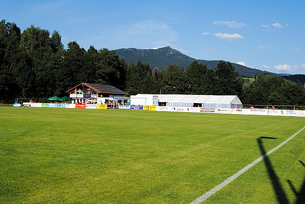 Osser-Stadion - Lam