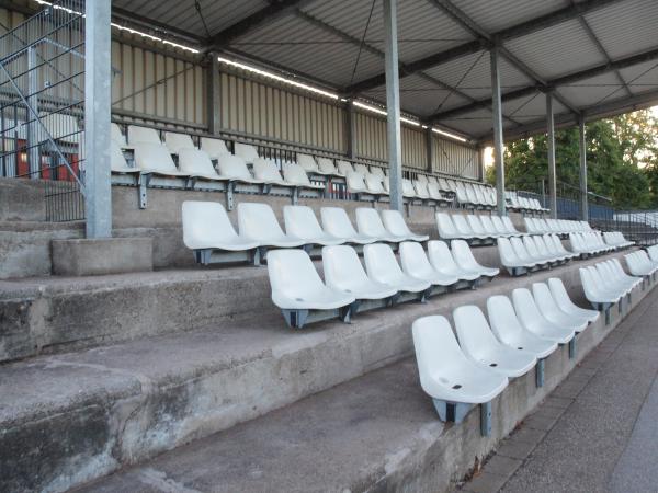 Manfred-Scheiff-Stadion der Bezirkssportanlage Am Krausen Bäumchen - Essen/Ruhr-Bergerhausen