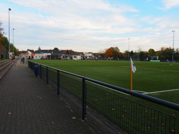 Sportplatz Seeheimer Weg - Düsseldorf-Oberbilk