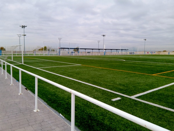 Zona Deportiva El Naranjo Campo 2 - Fuenlabrada, MD