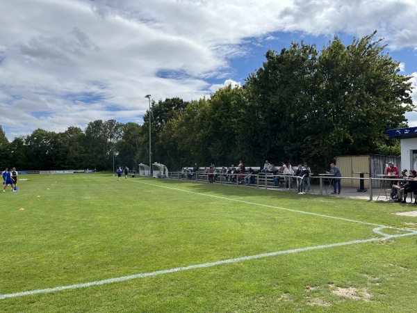 Sportanlage an der Petersberghalle - Gau-Odernheim
