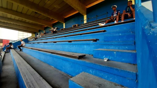 Stade Raymond Dienne - La Louvière-Haine-Saint-Pierre