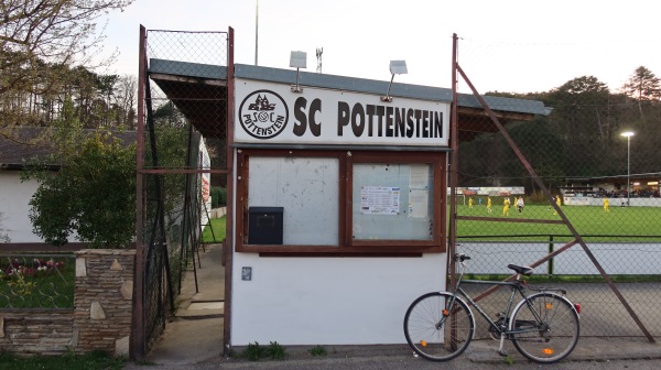 Sportplatz Pottenstein - Pottenstein