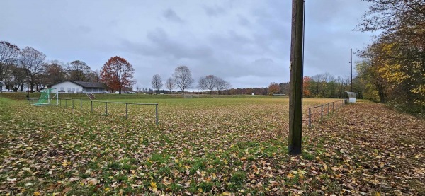 Sportplatz an der B327 - Bell/Hunsrück