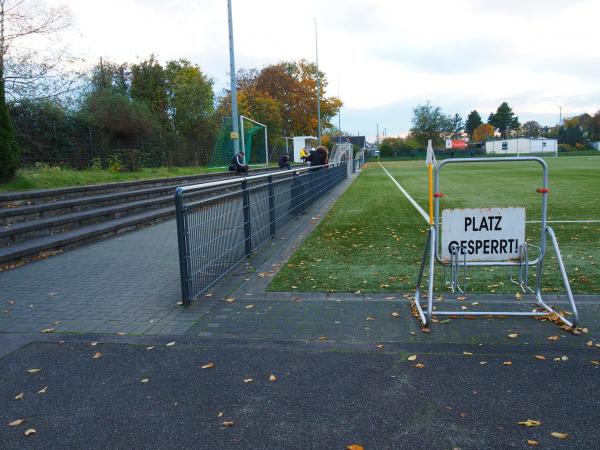 Sportplatz Seeheimer Weg - Düsseldorf-Oberbilk