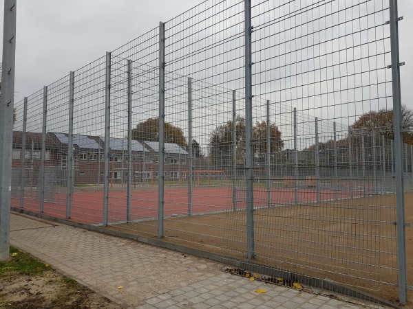 Sportplatz Ernst-Barlach-Gemeinschaftsschule - Wedel