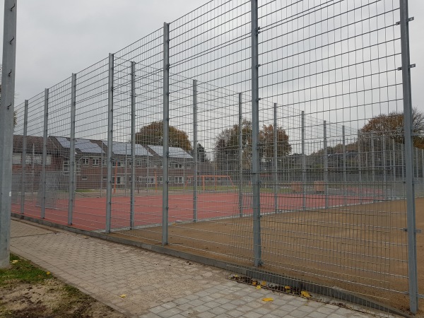 Sportplatz Ernst-Barlach-Gemeinschaftsschule - Wedel