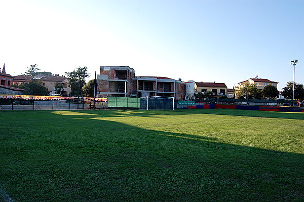 Stadion Lako - Novigrad