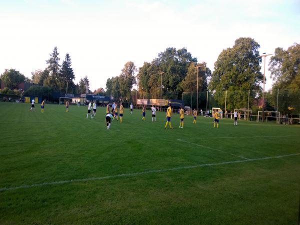 Sportplatz Straße der Einheit - Falkensee-Seegefeld