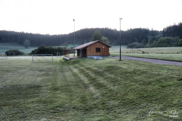 Sportplatz Schafhof - Zimmern unter der Burg